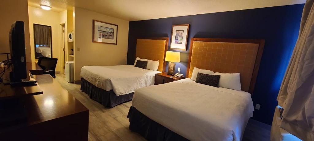 Empire Inn & Suites Penhold Eksteriør billede