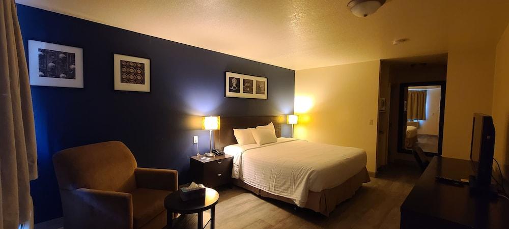 Empire Inn & Suites Penhold Eksteriør billede