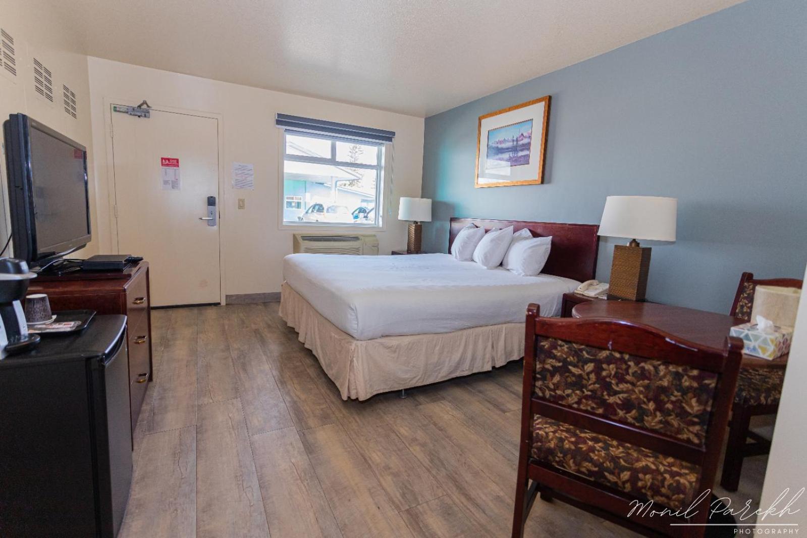 Empire Inn & Suites Penhold Eksteriør billede