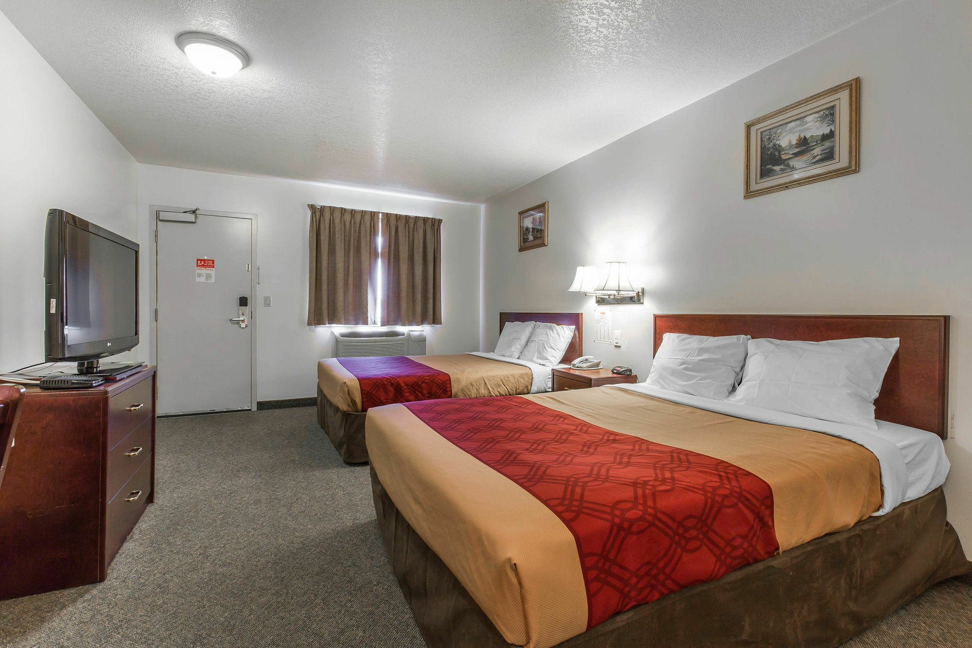 Empire Inn & Suites Penhold Eksteriør billede